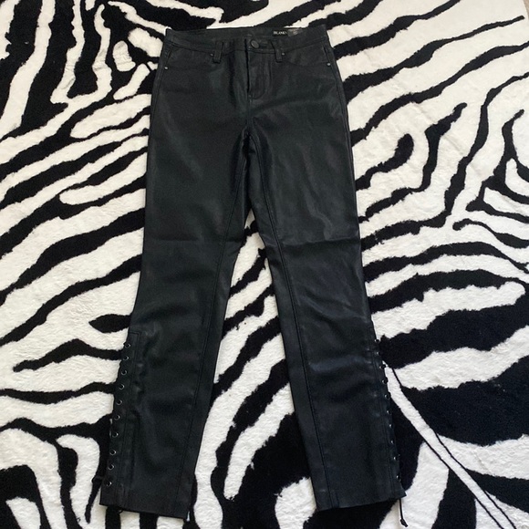😍BLANK NYC ANKLE LACE UP FAUX LEATHER SKINNY PANTS SIZE 26 - Picture 2 of 10